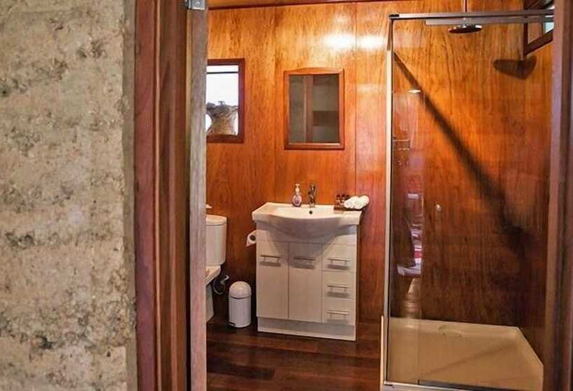 Отель The Floating Forest