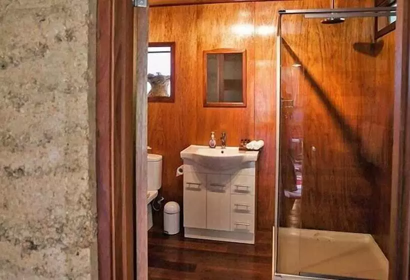 Hotelli The Floating Forest