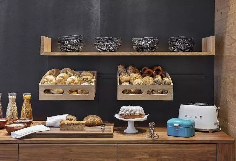 Natürlich Hell. Aparthotel & Camping