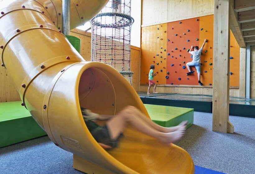 Natürlich Hell. Aparthotel & Camping