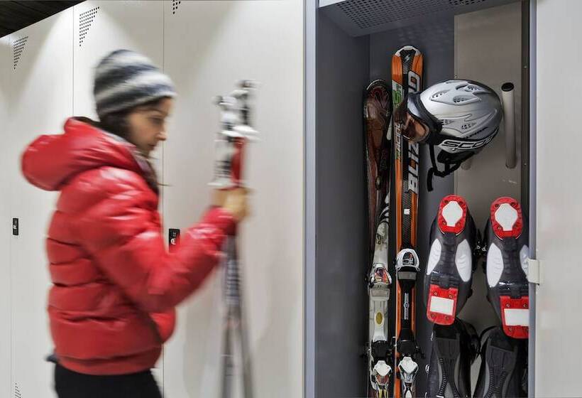 Natürlich Hell. Aparthotel & Camping