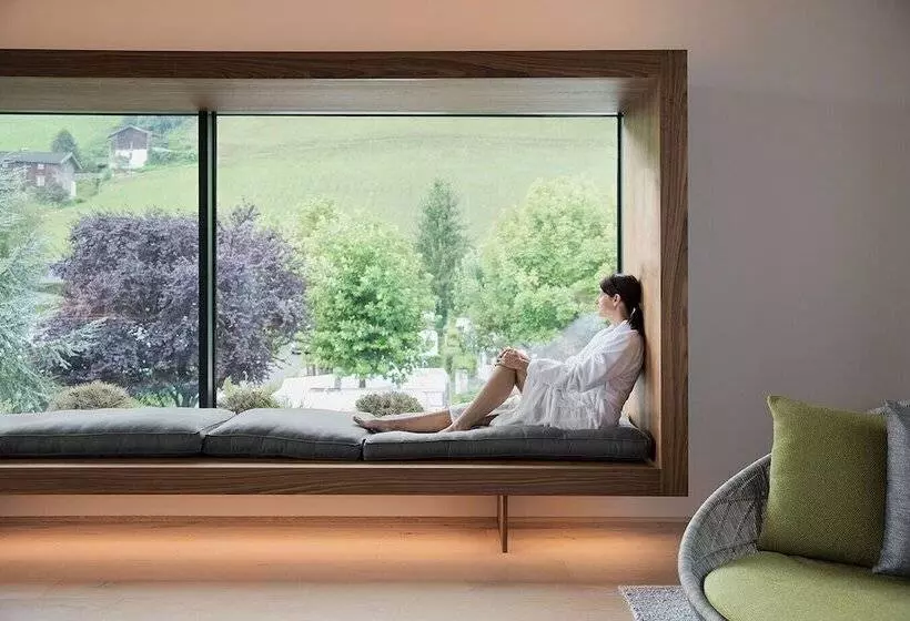 Natürlich Hell. Aparthotel & Camping