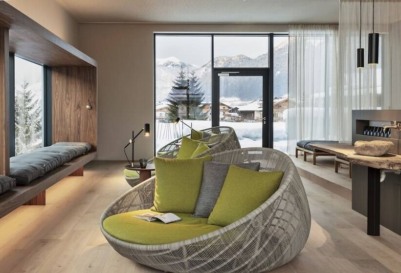 Natürlich Hell. Aparthotel & Camping