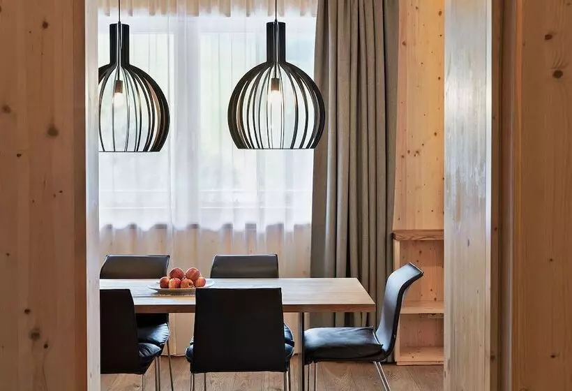 Natürlich Hell. Aparthotel & Camping