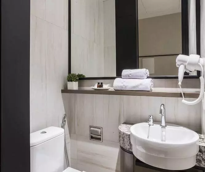 Aerotel Airport Transit