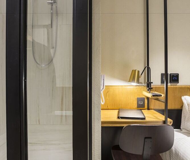 Aerotel Airport Transit