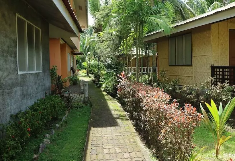 Hotelli Caves Dive Resort