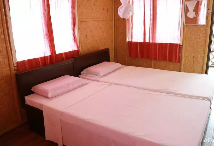 Hotelli Caves Dive Resort