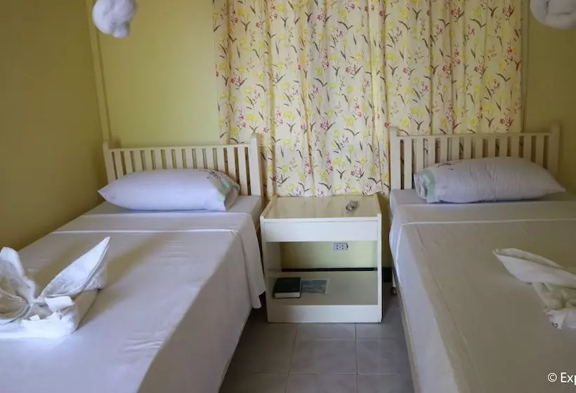 Hotelli Caves Dive Resort