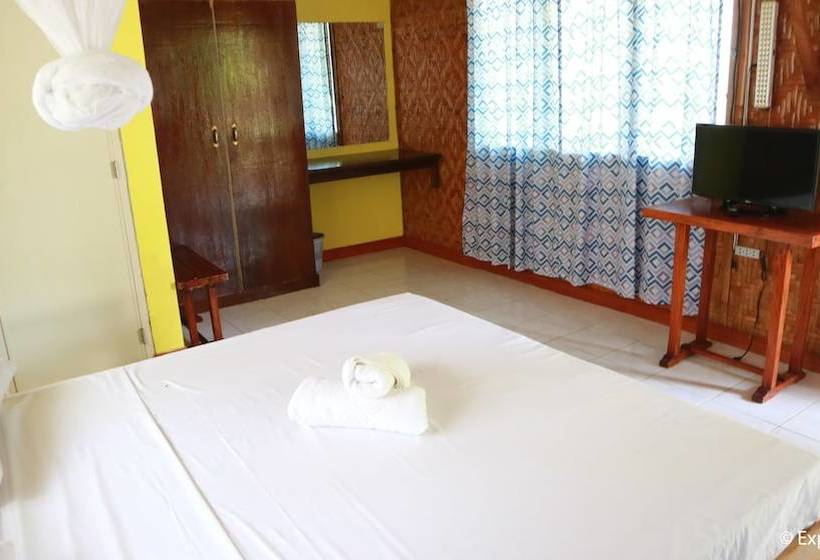 בית מלון כפרי Caves Dive Resort