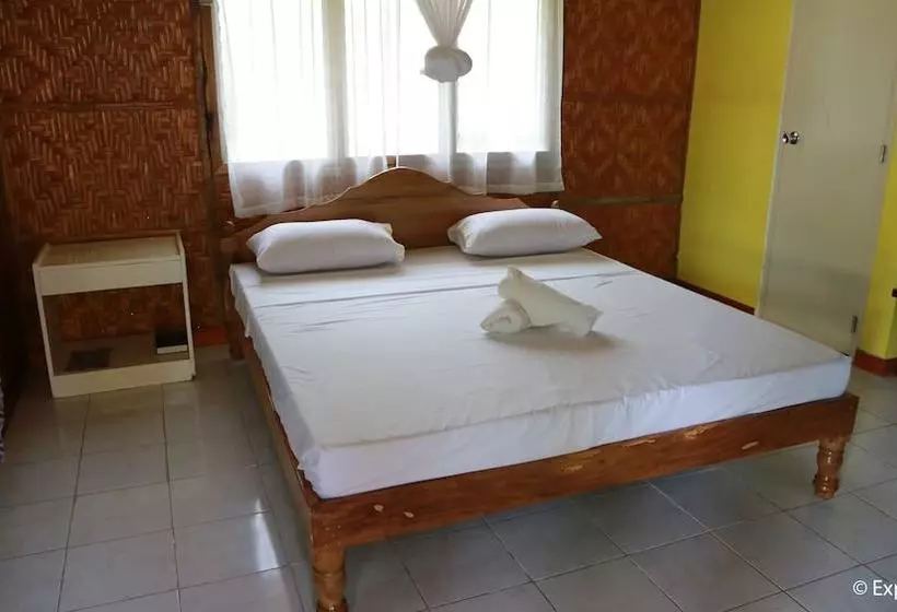 Hotelli Caves Dive Resort