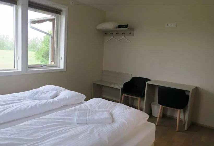هتل Dilksnes Guesthouse