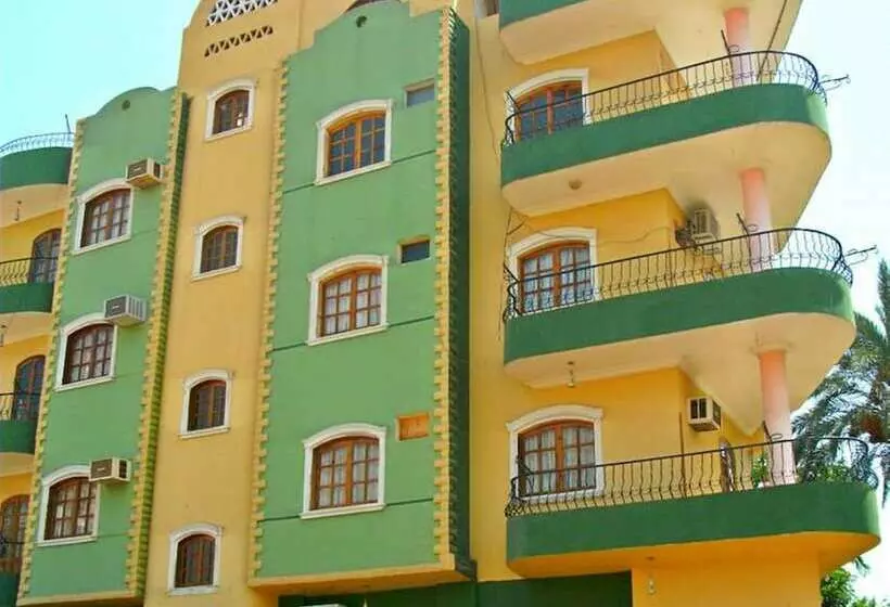 هتل Farida Apartments