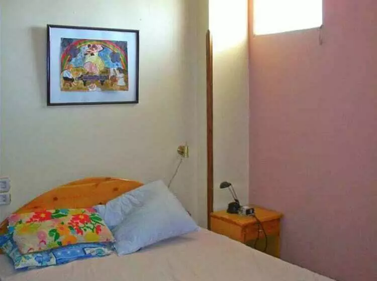 هتل Farida Apartments