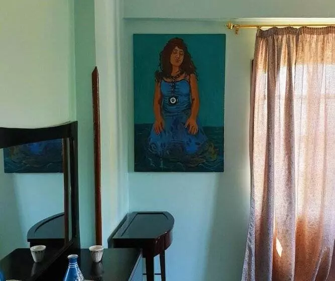 هتل Farida Apartments