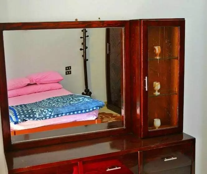 هتل Farida Apartments