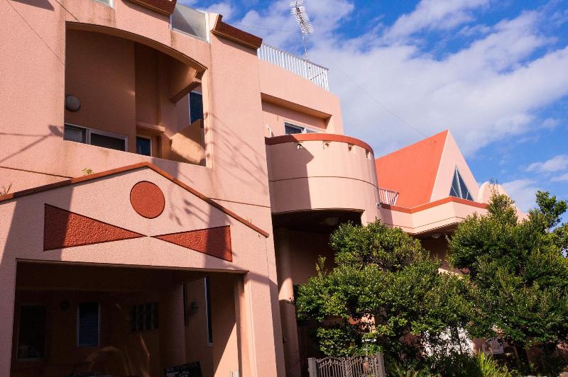 فندق Guest House Amakara Okinawa