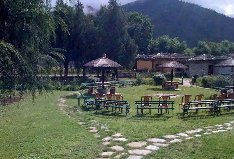 هتل Kichu Resort Paro