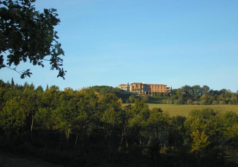 ホテル La Collina Di Collevalenza