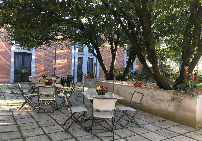 ホテル La Collina Di Collevalenza