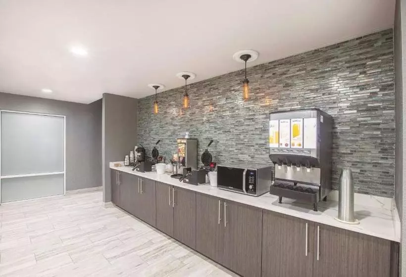 Hotelli La Quinta By Wyndham Kingsville