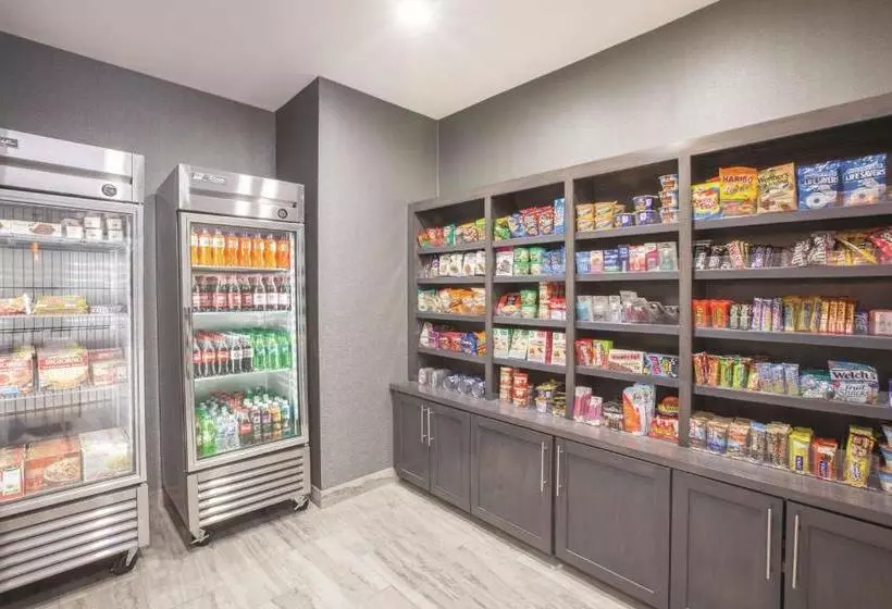 Hotelli La Quinta By Wyndham Kingsville