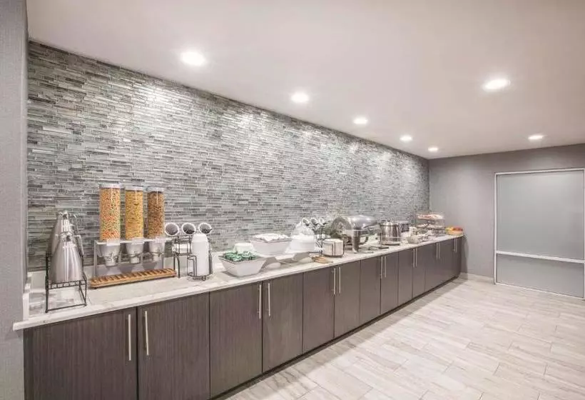 Hotelli La Quinta By Wyndham Kingsville