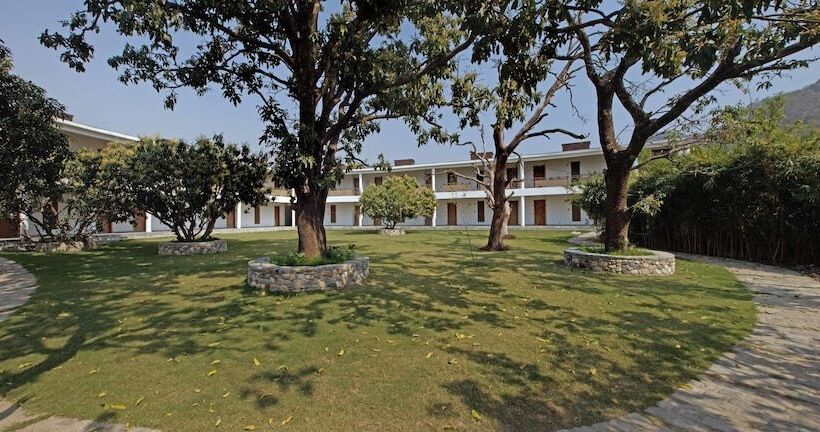 هتل Lemon Tree Premier Corbett