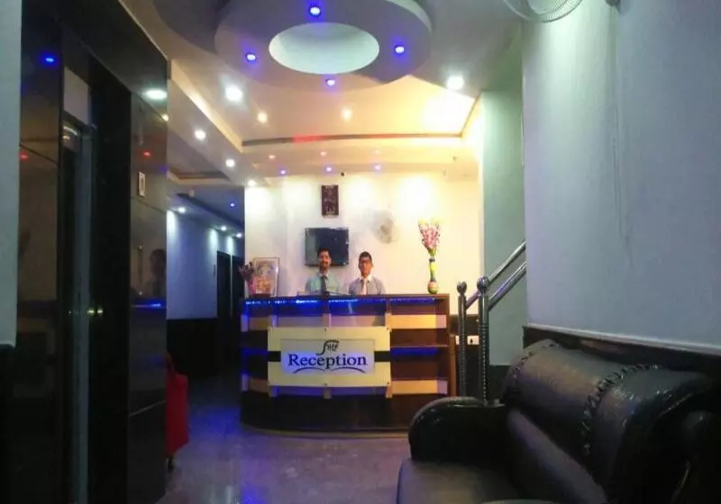 Hotelli Luck Residency