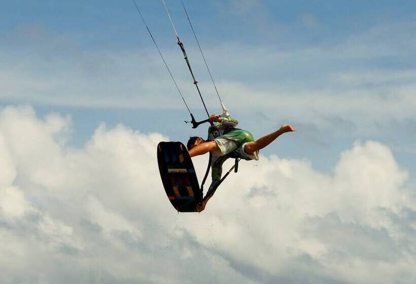 Hotell Mangoriders Beach Club