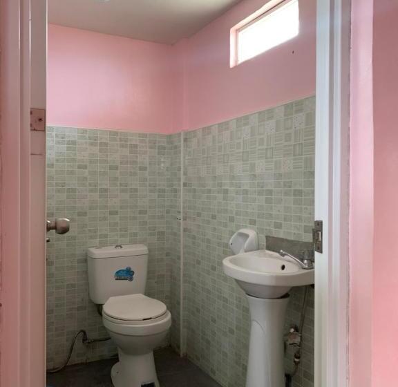 בית מלון כפרי Old Parola Seaside Inn