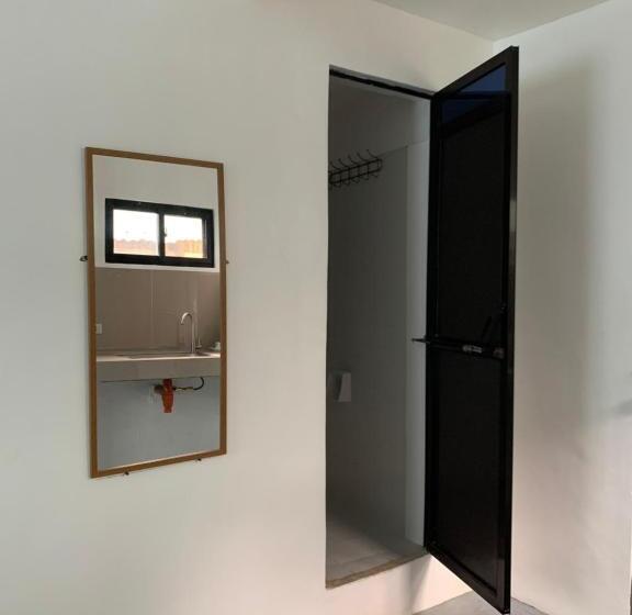 בית מלון כפרי Old Parola Seaside Inn