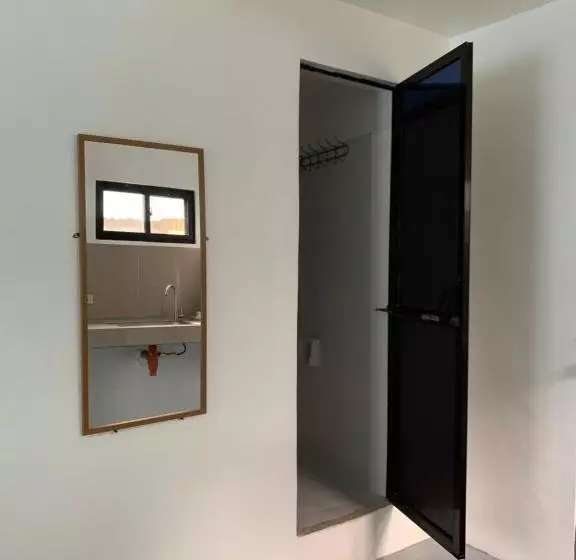 Hotelli Old Parola Seaside Inn