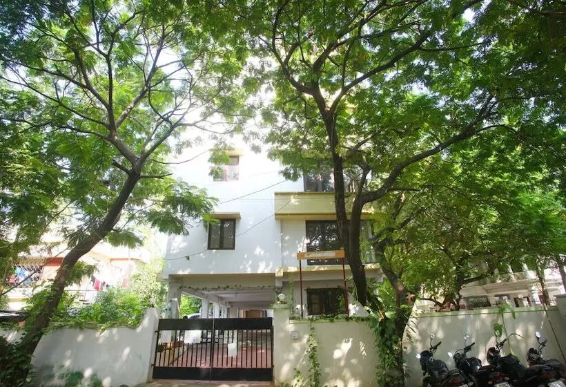 ホテル OYO 10130 Felicity INN Nungambakkam