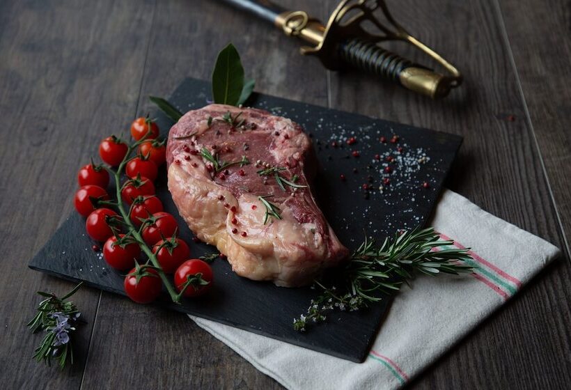 هتل Pirates World