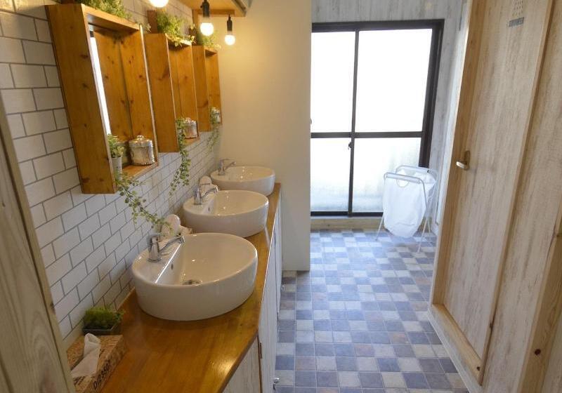 בית מלון כפרי R Guest House