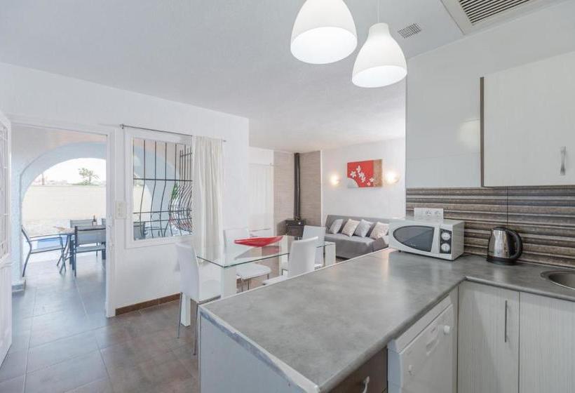 فندق Relax Piscina Pool