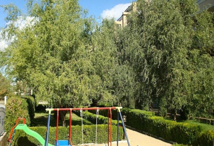 בית מלון כפרי Saint Elena Apartcomplex