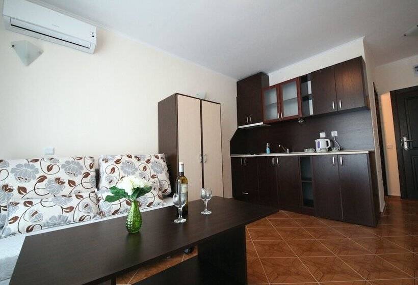 בית מלון כפרי Saint Elena Apartcomplex