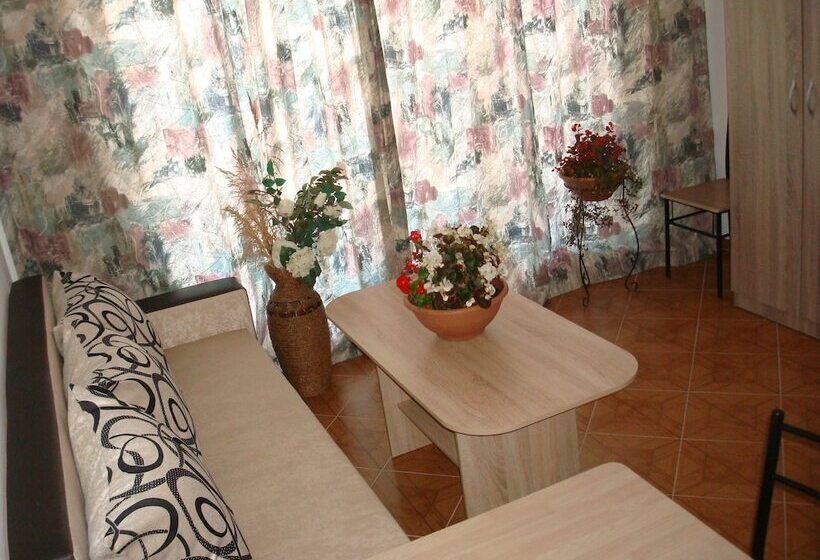 בית מלון כפרי Saint Elena Apartcomplex