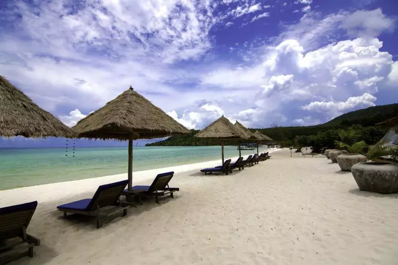 Hotelli Sok San Beach Resort