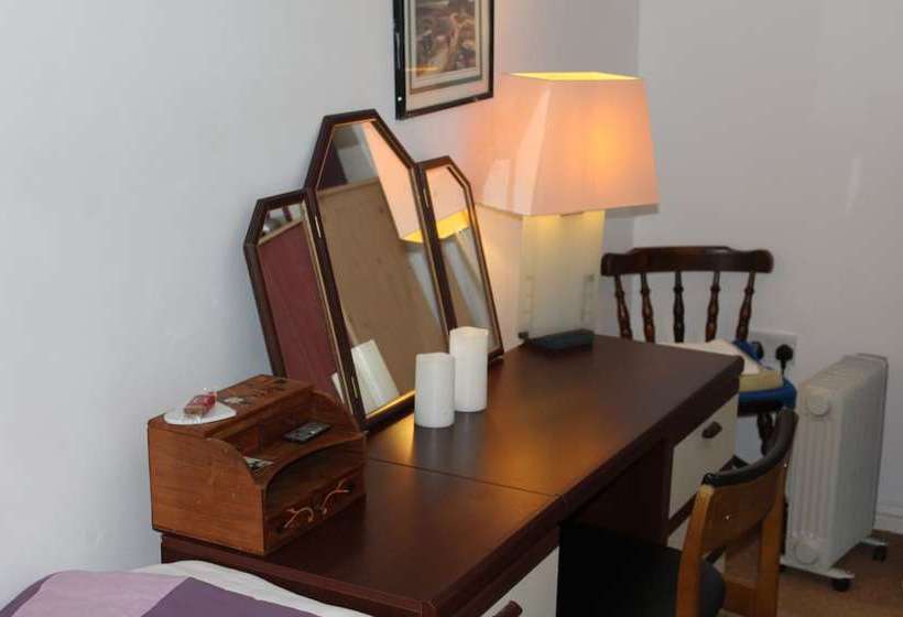 فندق Airport Stay