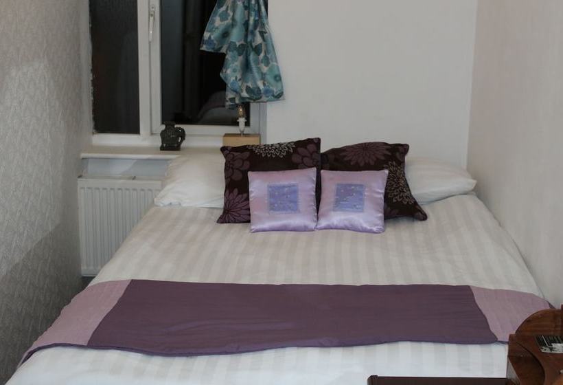 فندق Airport Stay