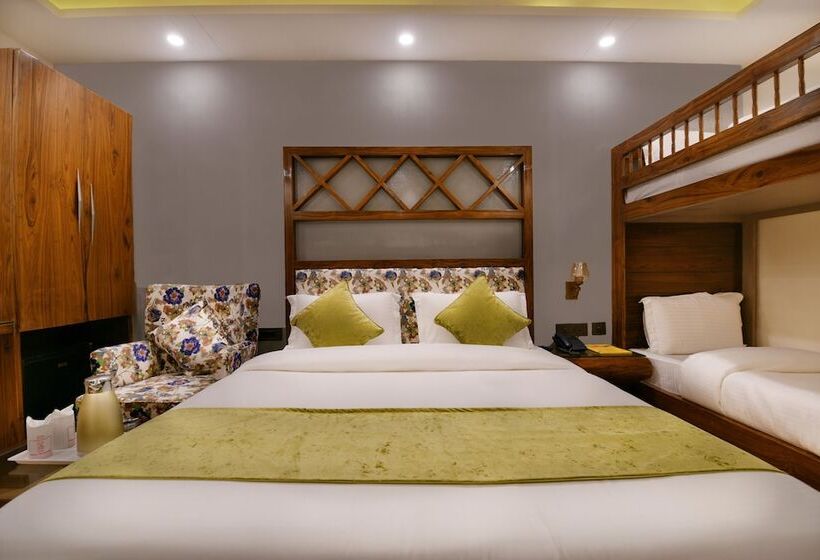 בית מלון כפרי Blue Pearl   Free Airport Pick Up