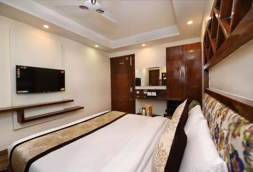 هتل Blue Pearl   Free Airport Pick Up