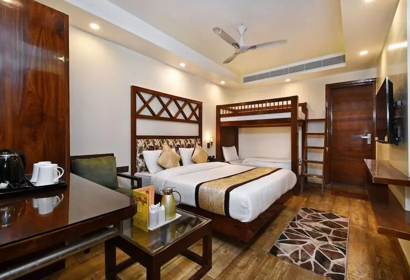 هتل Blue Pearl   Free Airport Pick Up