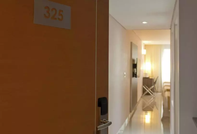 ホテル City Falls Iguazu