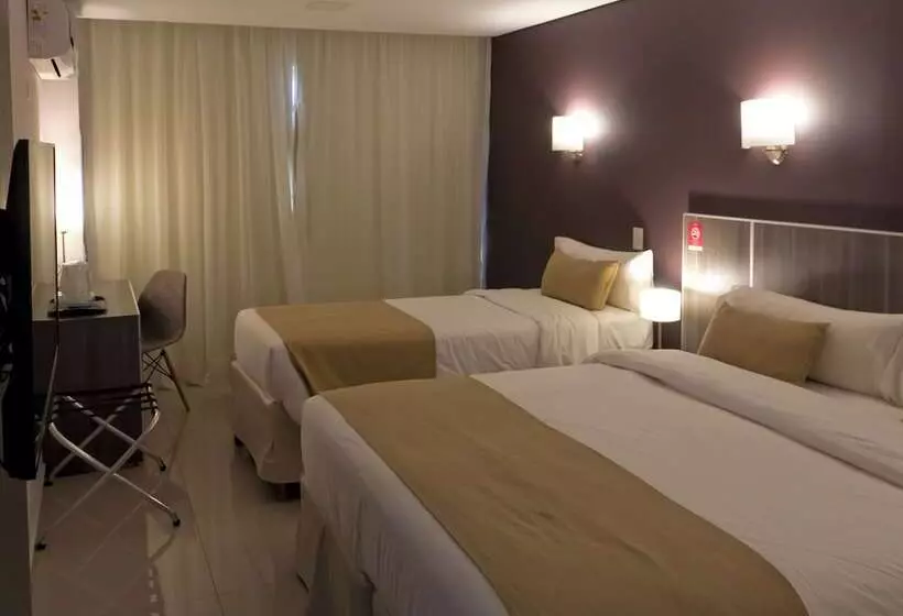 ホテル City Falls Iguazu