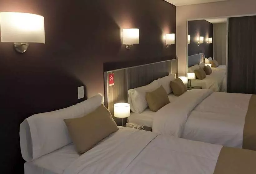 ホテル City Falls Iguazu