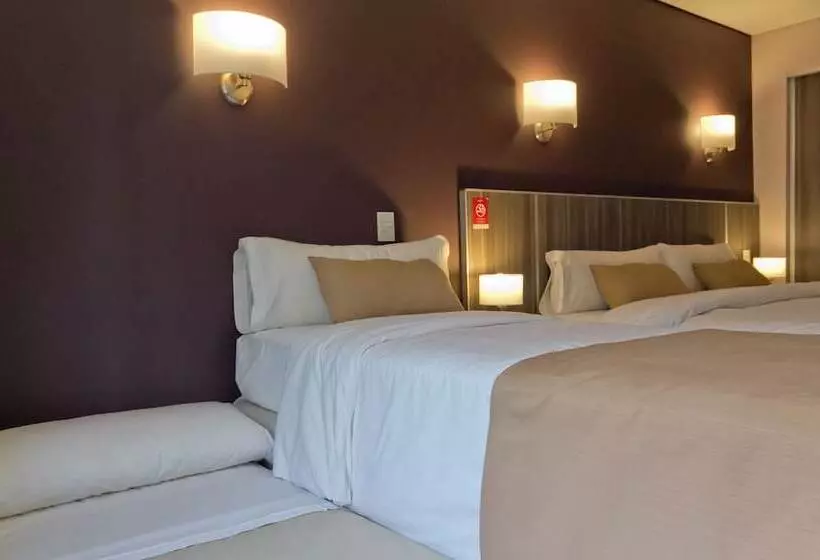 ホテル City Falls Iguazu